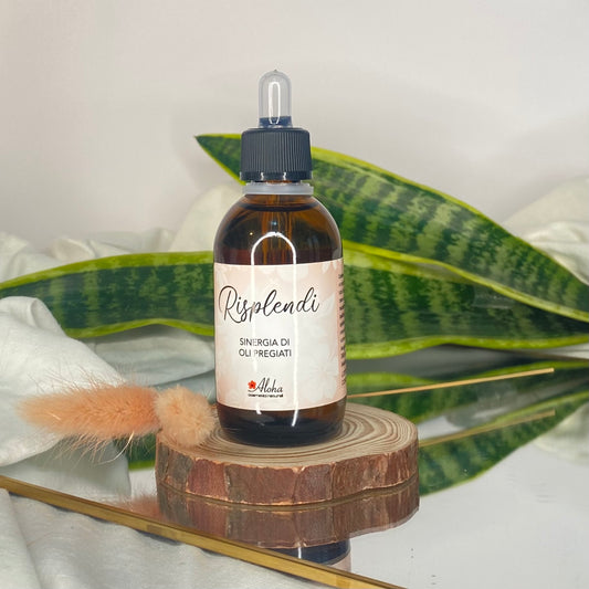 RISPLENDI sinergia di olio di macadamia e olio di jojoba per donare a viso, corpo e capelli lucentezza e nutrimento
